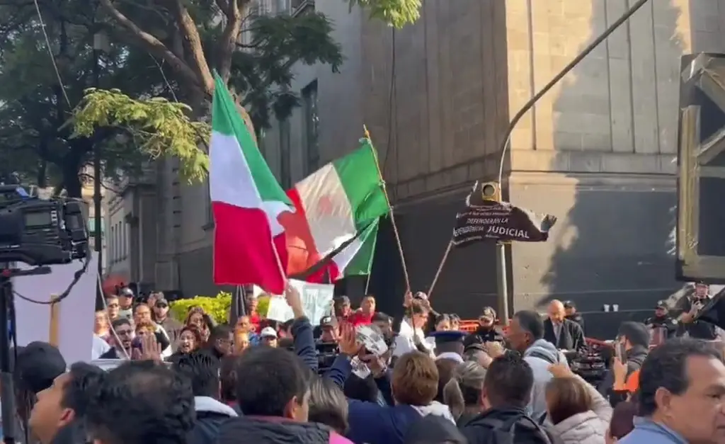 Imagen Protestan en inmediaciones de Suprema Corte por sesión para impugnar reforma judicial