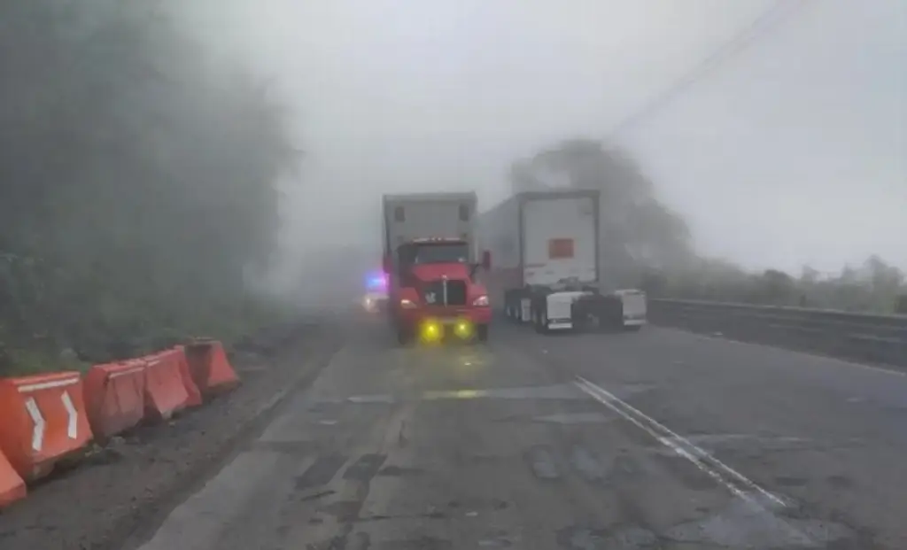 Imagen Por deslave de carretera Orizaba-Puebla, turistas deben salir con 3 horas de anticipación