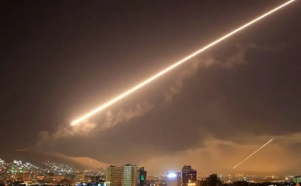 Imagen EU vuelve a bombardear objetivos iraníes en Siria tras el ataque a una de sus bases