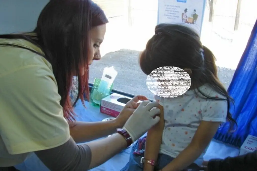 Imagen Llama IMSS a vacunar a niñas y niños contra la poliomielitis