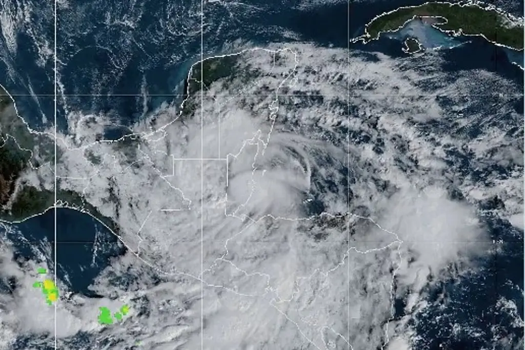 Imagen Sara toca tierra en Belice y está a 155 kilómetros de Chetumal, Quintana Roo