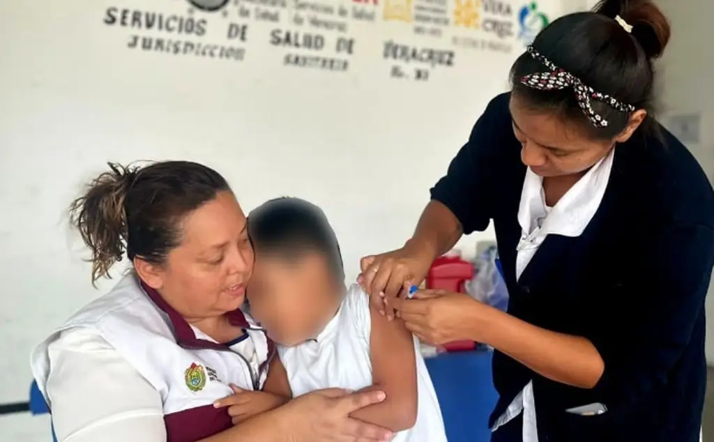 Imagen Llama IMSS a vacunar a niñas y niños contra la poliomielitis