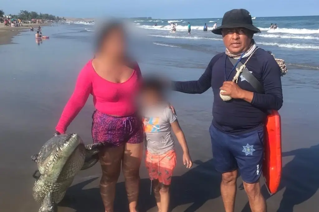 Imagen Rescatan a menor extraviado en playa de Veracruz