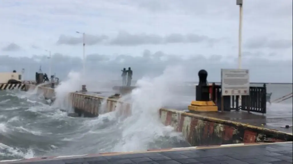 Imagen Ya viene el primer Norte fuerte a violento para Veracruz: Protección Civil 