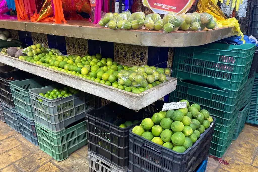 Imagen Baja el precio del limón en mercados de la ciudad de Veracruz