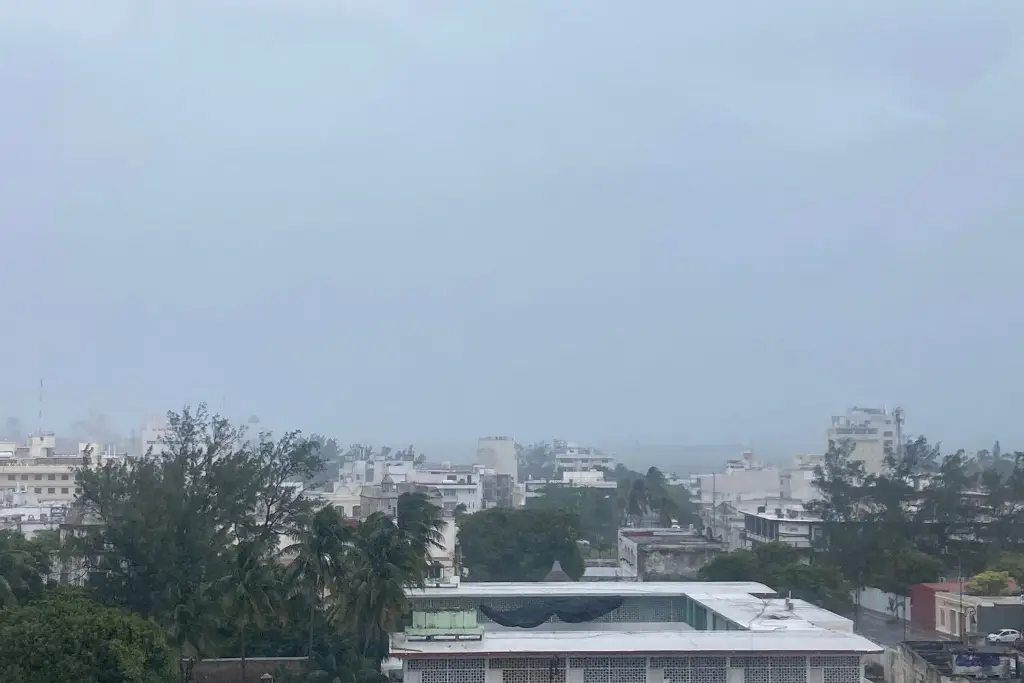 Imagen Lluvia y evento de norte en Veracruz-Boca del Río; cierran el puerto 