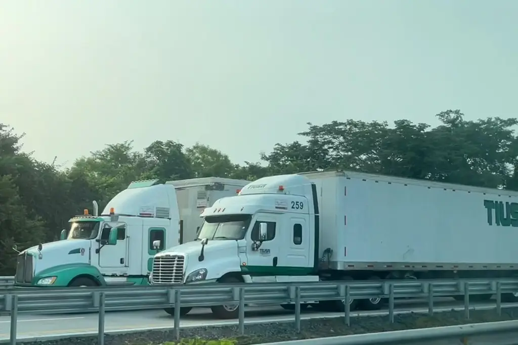 Imagen Hay cierre total de circulación en esta autopista de Veracruz 