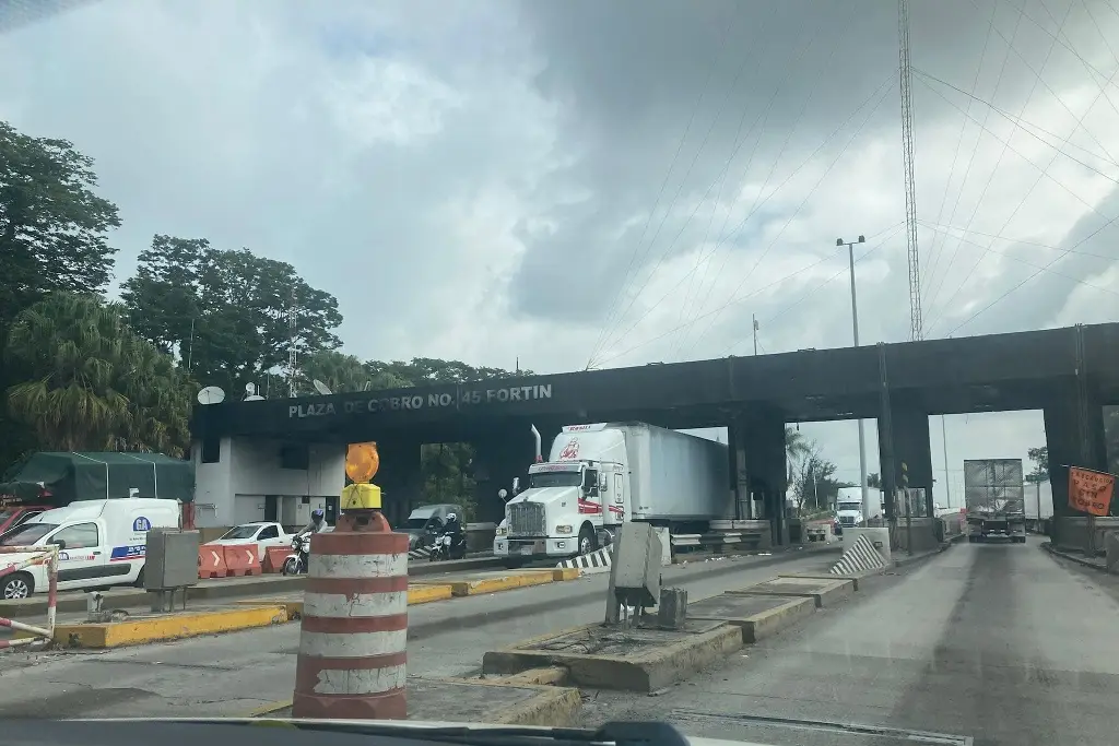 Imagen Cierre en Cumbres de Maltrata modifica corridas de autobuses foráneos 