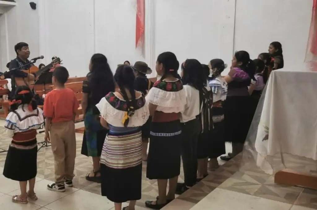 Imagen Unen sus voces en coro niños de familias desplazadas por violencia en Chiapas