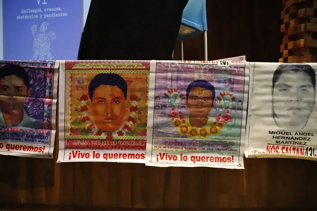 Imagen Convoca Sheinbaum a diálogo a padres de los 43 normalistas de Ayotzinapa