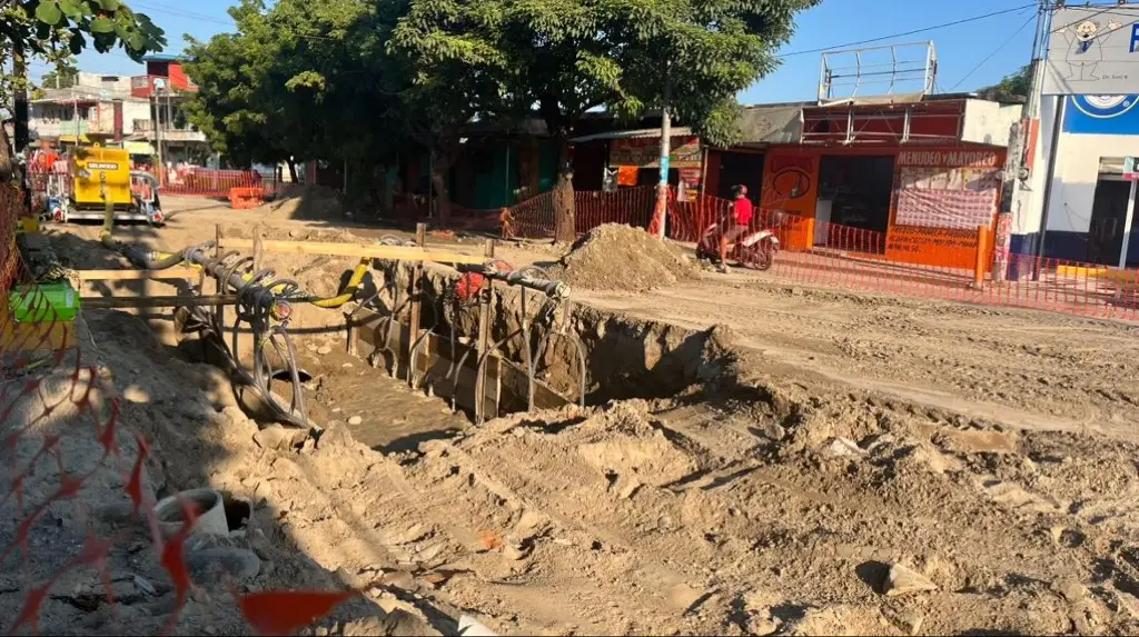 Imagen Vecinos se quejan por la lentitud en una obra en colonia de Veracruz 