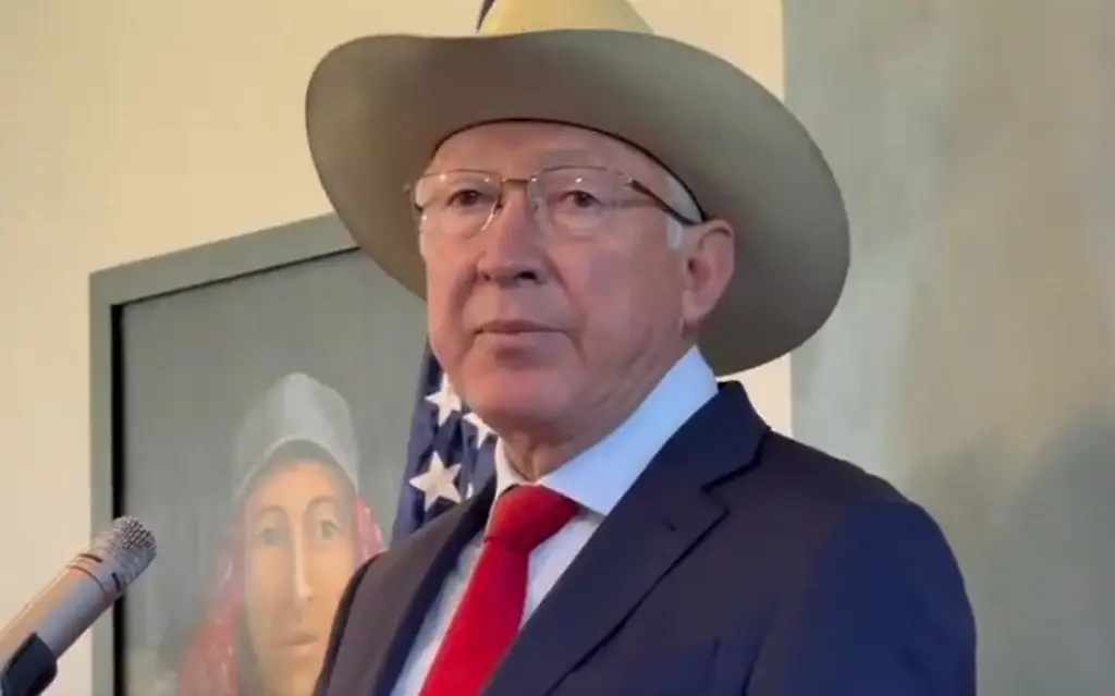 Imagen Yo no cambio de posición: Ken Salazar a Sheinbaum