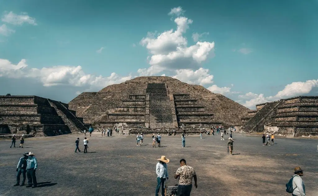 Imagen Turista sufre infarto y muere en Teotihuacán 