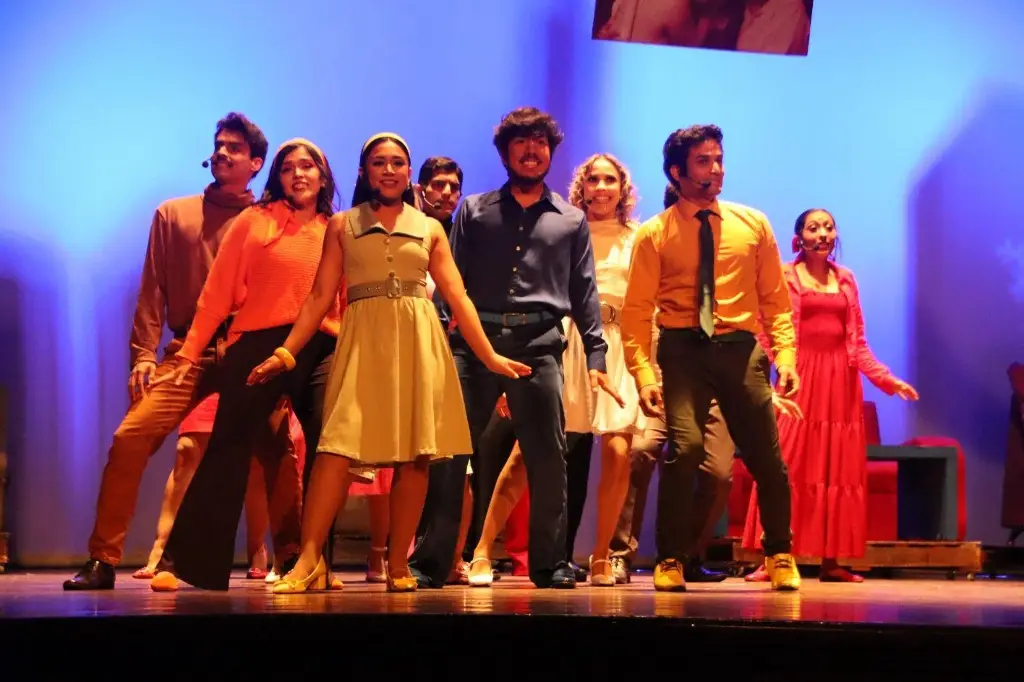 Imagen Jóvenes veracruzanos presentaron el musical 'Compañía' (+fotos)