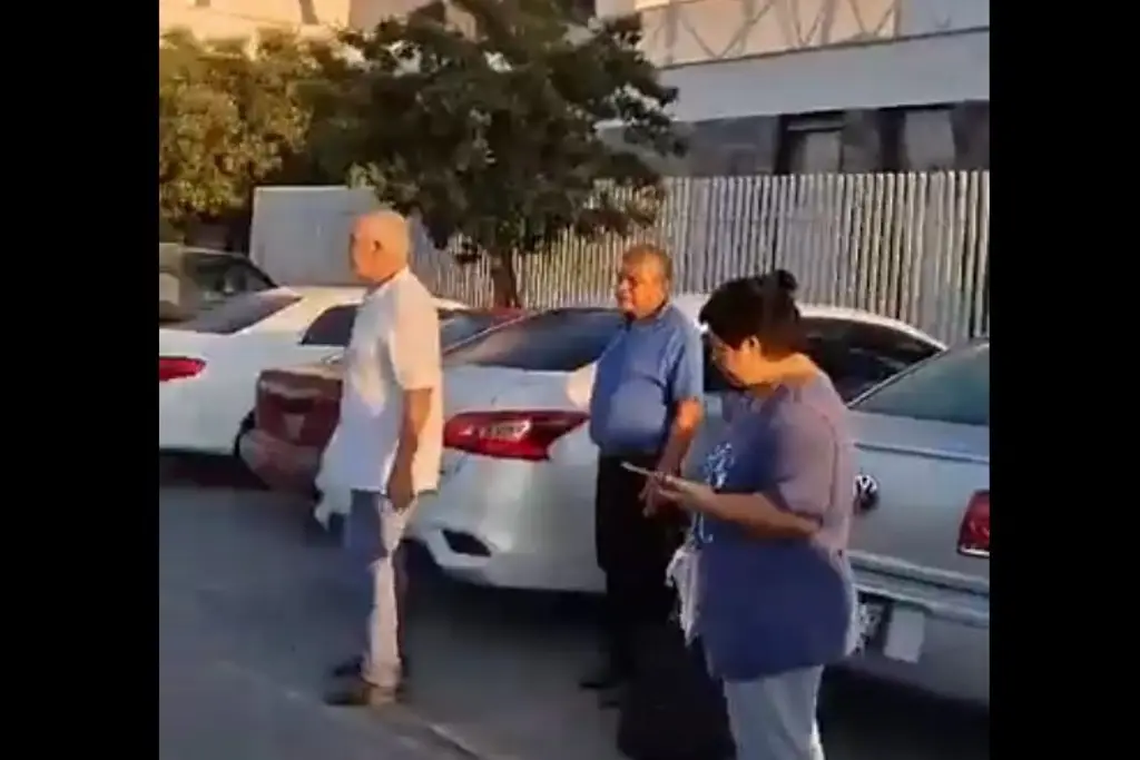 Imagen Muere afuera de clínica del IMSS, después de cuidar a su familiar (+Video)