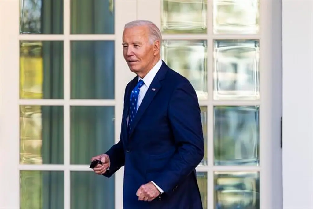 Imagen Joe Biden califica de 'indignante' la nueva escalada rusa contra sistema eléctrico de Ucrania