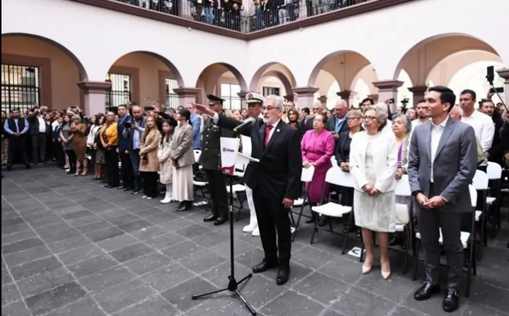 Imagen Alberto Islas Reyes asume la alcaldía de Xalapa