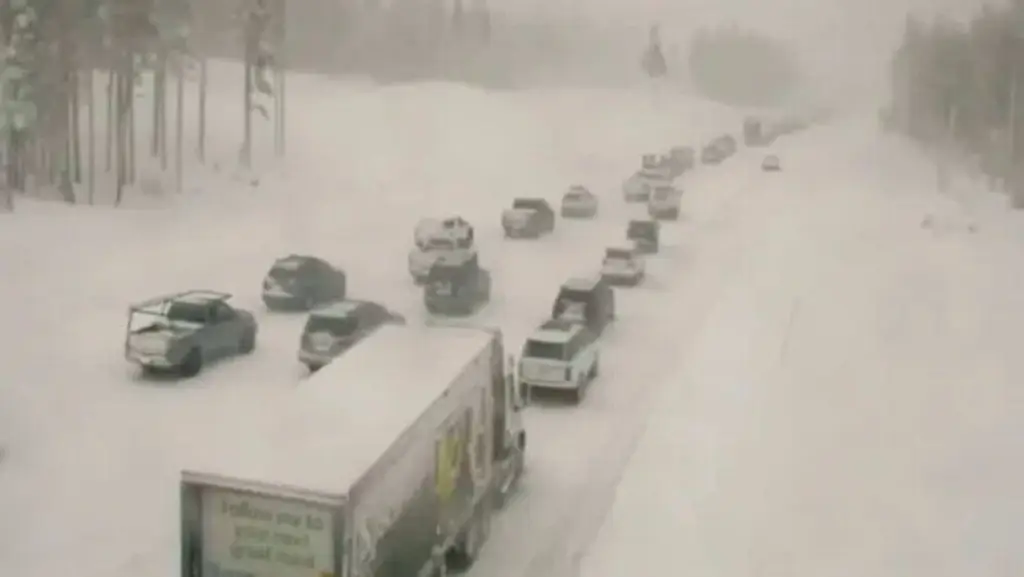 Imagen Tormentas de nieve en los Grandes Lagos tienen en alerta a millones en EU