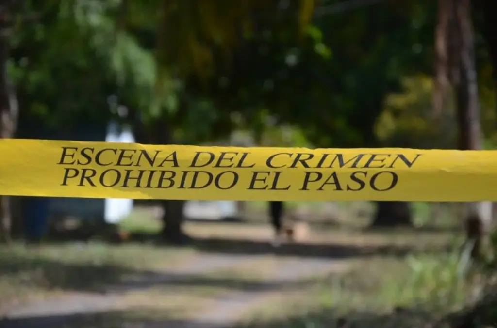 Imagen Asesinan a pareja en plena vía pública; responsables escapan 