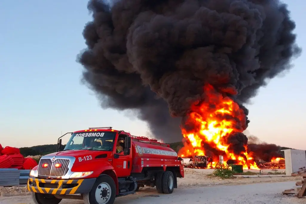 Imagen Revelan causa del incendio en depósito del Ejército para construcción del Tren Maya