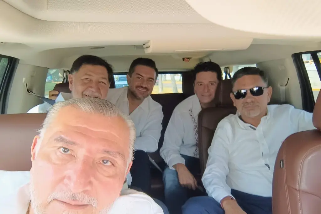Imagen Fernández Noroña presume apoyo para Miguel Ángel Yunes Márquez: '¡No está solo!'