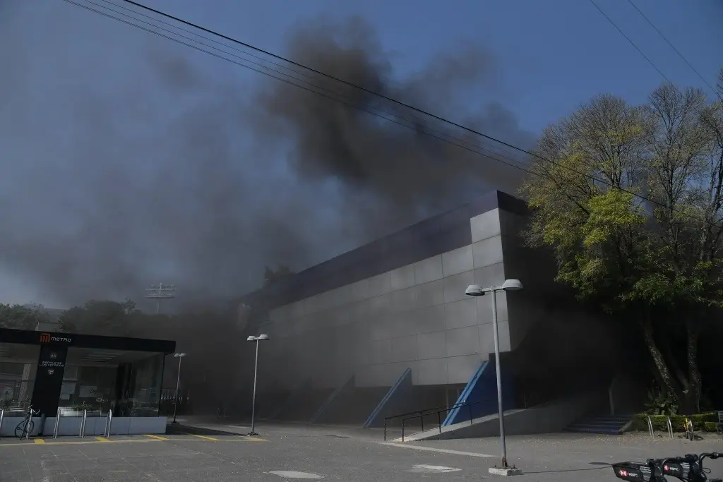 Imagen Incendio en centro deportivo Benito Juárez deja 4 muertos