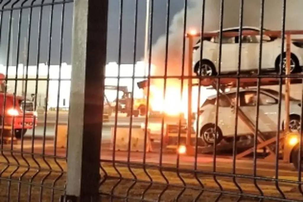 Imagen Se incendia montacargas en Recinto Portuario de Veracruz 