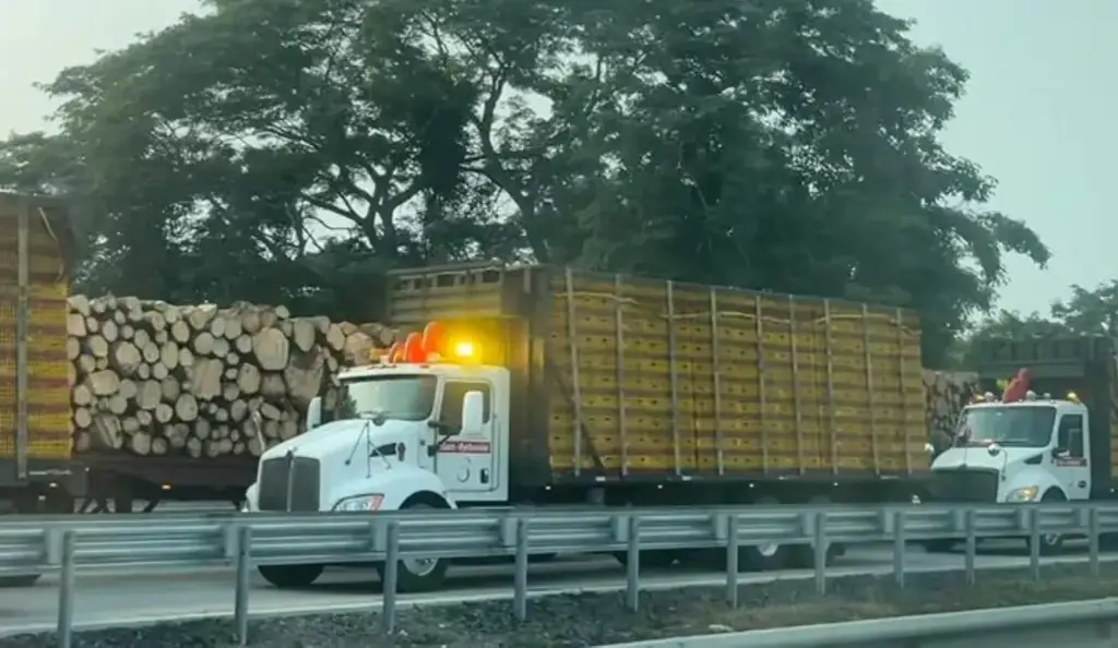 Imagen Tome precauciones, continúa el cierre parcial de circulación en carretera de Veracruz