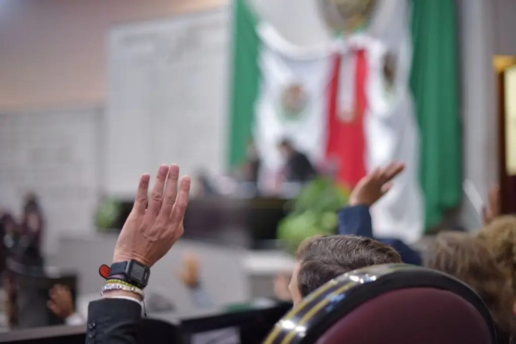 Imagen Congreso aprueba Ley de Ingresos por 175 mil mdp para Veracruz en el 2025