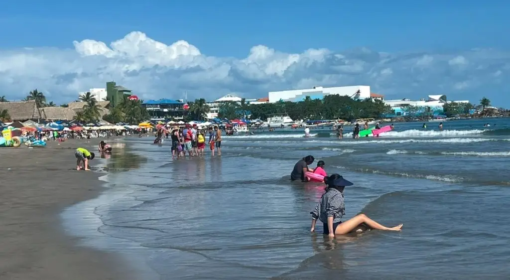 Imagen Así se encuentran este sábado las Playas de Villa del Mar en Veracruz