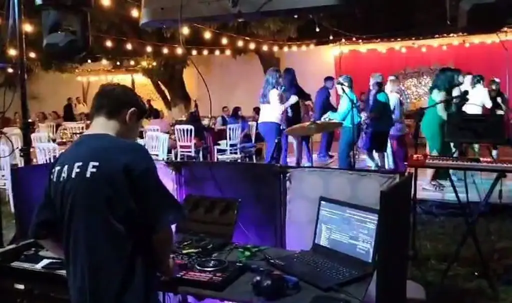 Imagen Dragonzuelo tiene 11 años, es DJ y ha amenizado hasta en el Carnaval de Veracruz