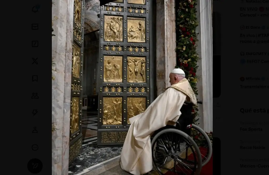 Imagen Papa Francisco inicia 'Año Santo' con el Jubileo. Así abrió la puerta de San pedro (+Video)