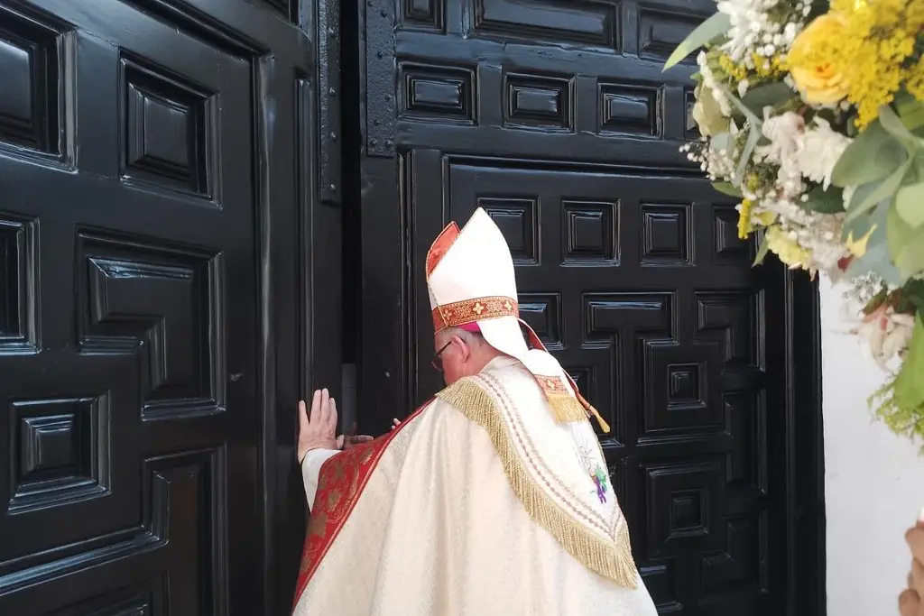 Imagen Inicia el jubileo en Veracruz con la apertura de la puerta mayor de la catedral