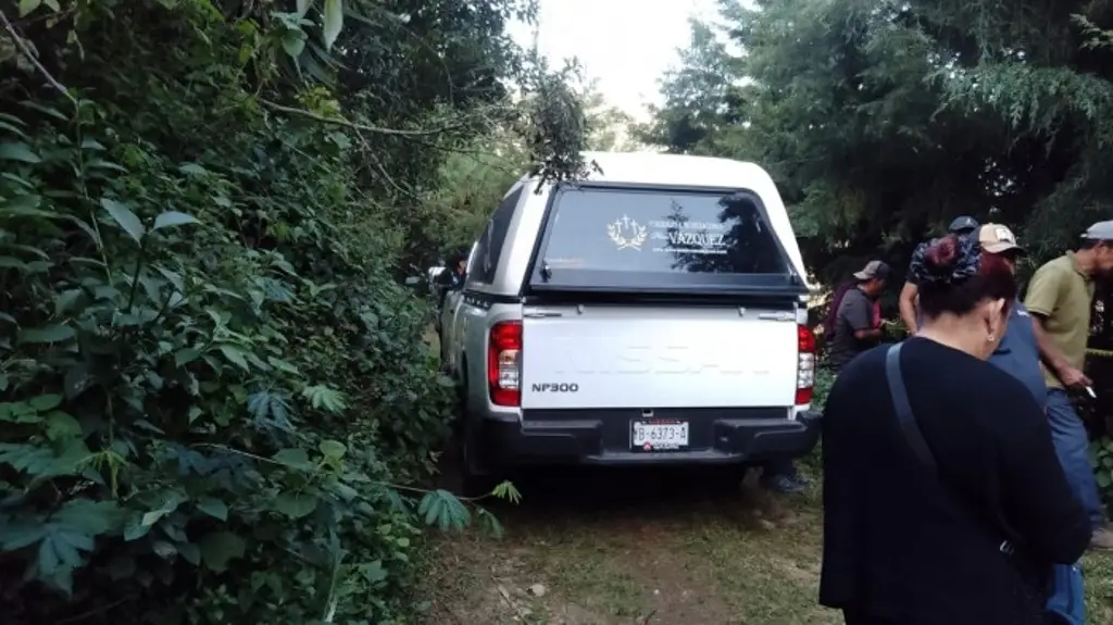 Imagen Fuerte movilización por hallazgo sin vida de hombre en camino de terracería 