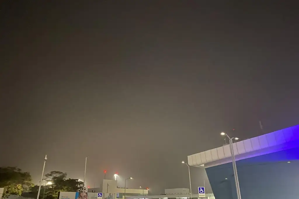 Imagen Retrasos de vuelos por niebla en aeropuerto de Veracruz 