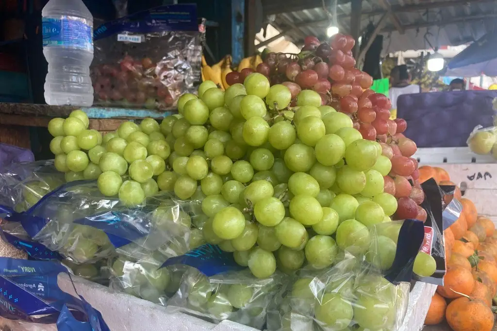 Imagen Sube el precio de la uva en mercados de Veracruz previo a año nuevo