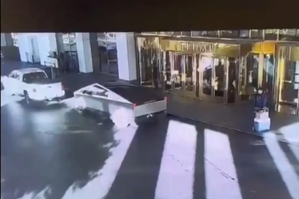 Imagen Explota Tesla Cybertruck afuera de hotel Trump de Las Vegas (+video)