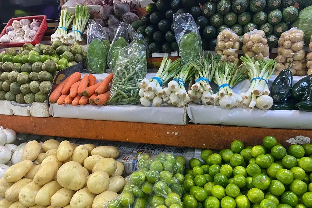 Imagen Vendedores prevén aumento en las verduras en Veracruz 