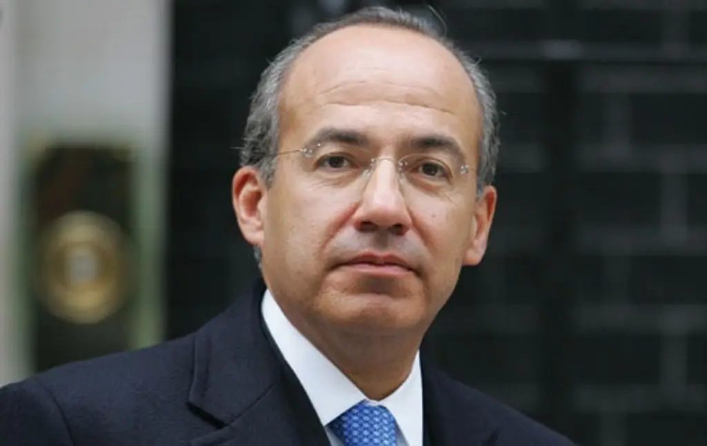 Imagen Estaremos con Edmundo González hasta que las circunstancias lo permitan: Felipe Calderón