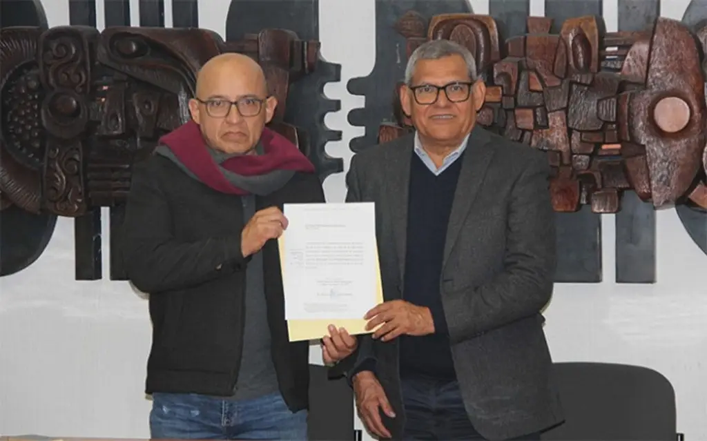 Imagen Edgar Gámez fue nombrado Oficial Mayor de la UV