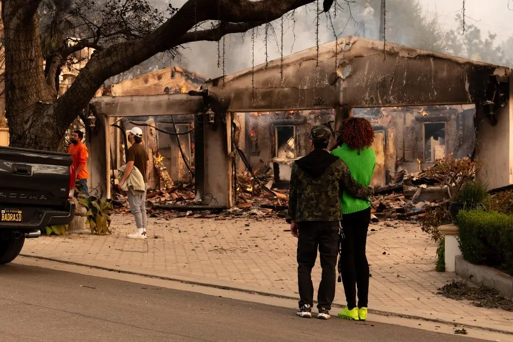 Imagen México enviará militares y un equipo de combatientes de incendios a Los Ángeles