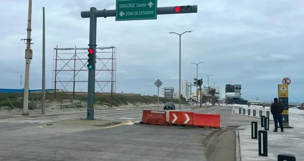 Imagen Este sábado volvieron a cerrar el bulevar Ávila Camacho en Boca del Río 