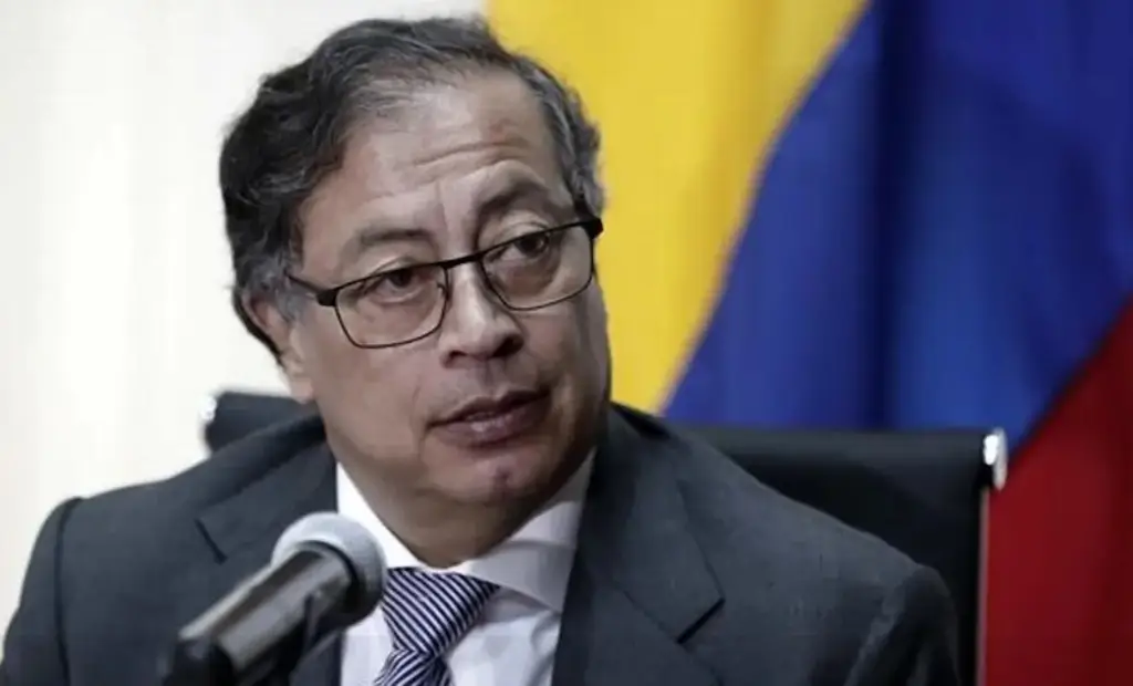 Imagen Gustavo Petro acusa que gobierno de Venezuela le quitó a Machado el derecho a ser elegida