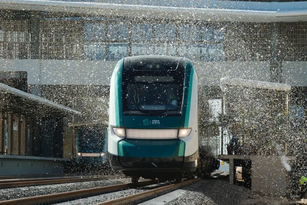 Imagen Transportistas dicen que todavía no les pagan por la piedra que llevaron para el Tren Maya