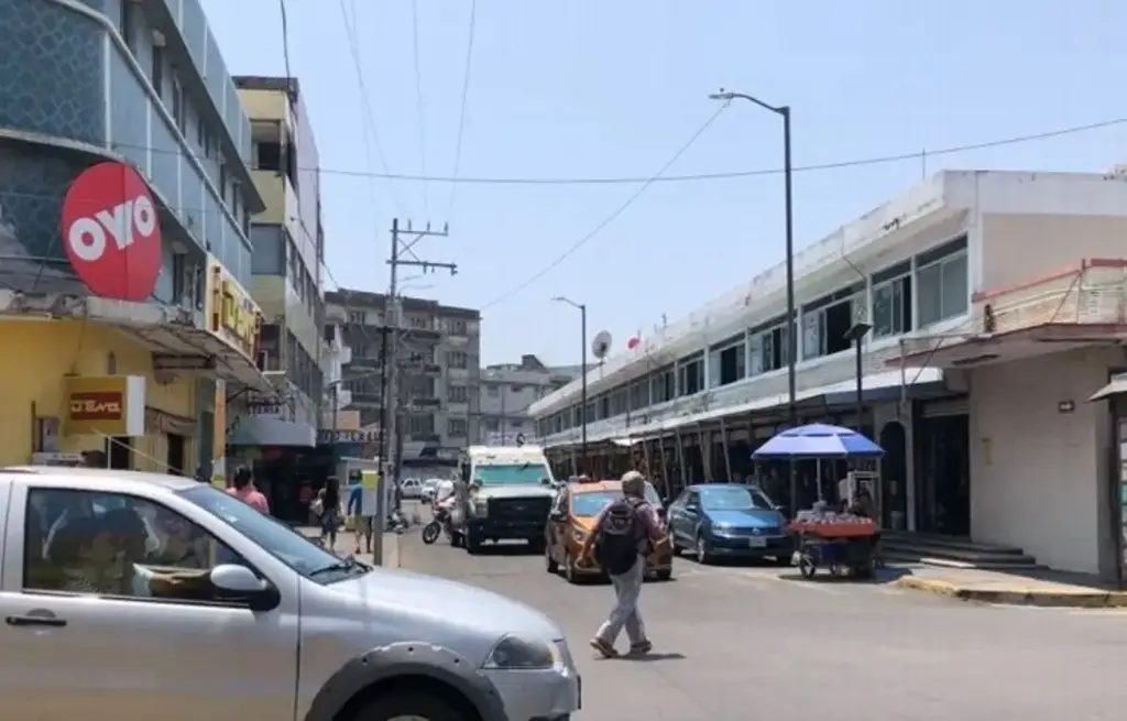 Imagen Paty Lobeira anuncia obra de colector pluvial en el centro de Veracruz