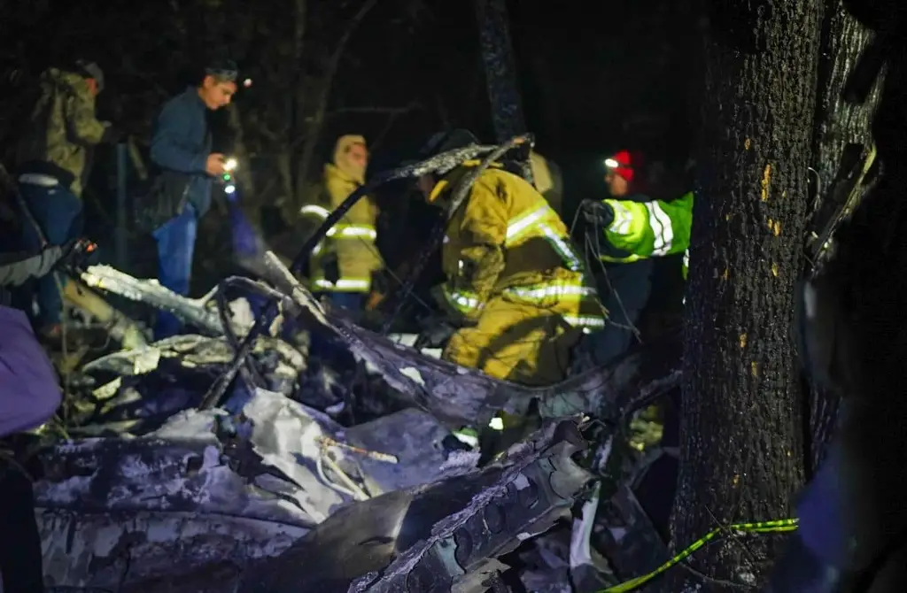 Imagen Desplome e incendio de avioneta deja 6 muertos en La Yesca, Nayarit