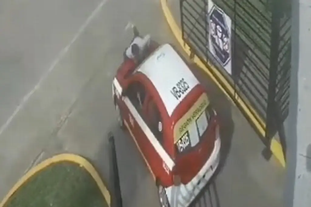 Imagen Taxista arrastra al menos 8 metros a guardia de seguridad en Medellín de Bravo (+Video) 