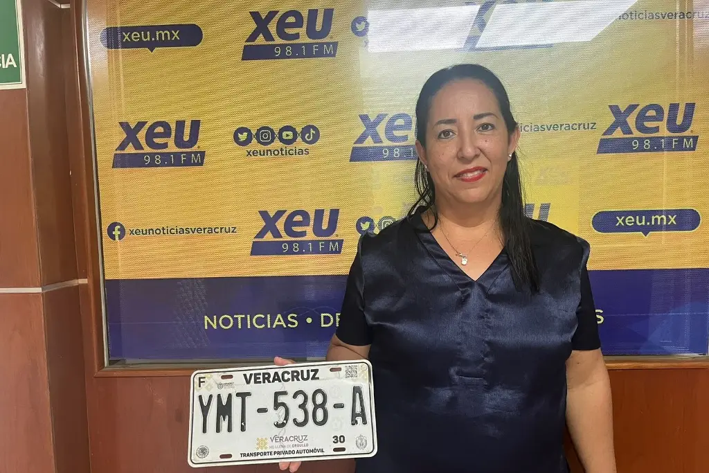 Imagen Encuentra su placa a través de XEU, tras perderla en Veracruz