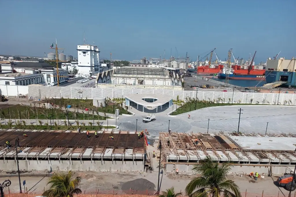 Imagen Este es el avance de la construcción de la Plaza Heroísmo Veracruzano (Fotos)