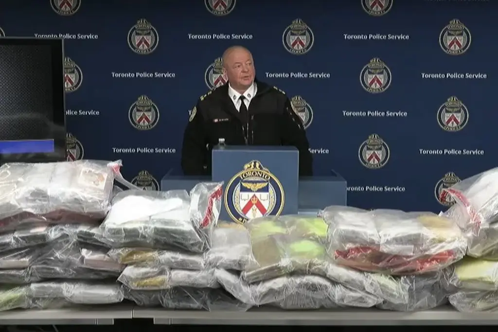 Imagen Aseguran 835 kg de cocaína ligada a grupo delictivo mexicano en Canadá; hay 2 detenidos